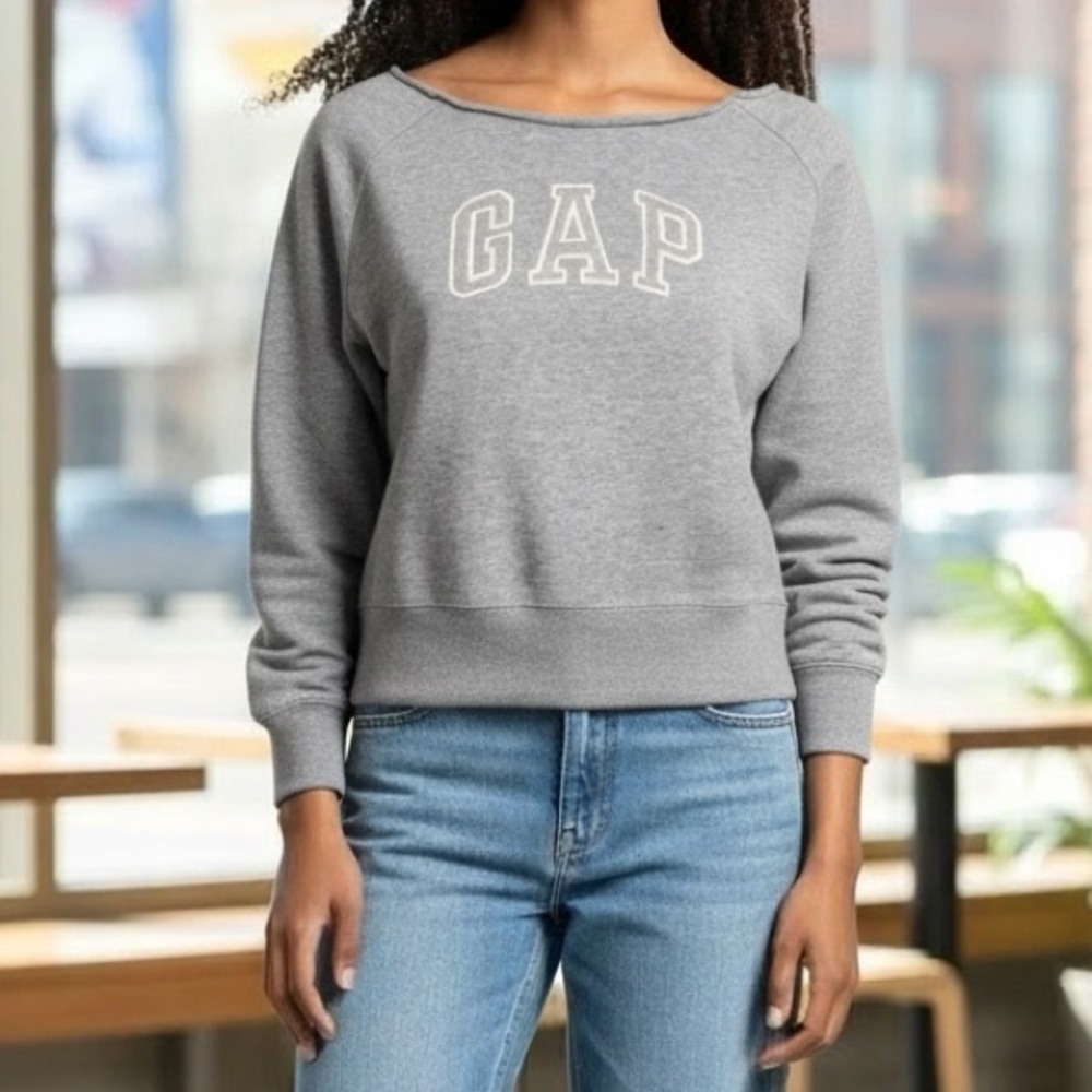 Vintage GAP Women’s Gray 100% Cotton Sweatshirt, Small